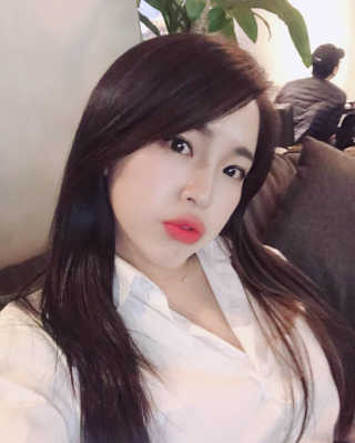 [블랙루즈] 에어 핏 벨벳 틴트4 1+1 — 5점을 준 리뷰어가 2019년 7월 올린 사용 사진