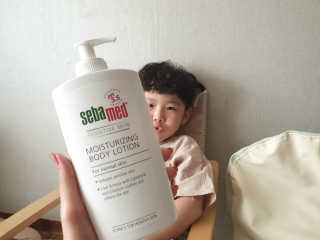 세바메드 모이스처라이징 바디로션 400ml — 5점을 준 리뷰어가 2019년 8월 올린 사용 사진