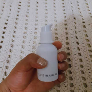 ROSE BLANCHE 로제블랑쉐 인텐시브 수딩 세럼 — 5점을 준 리뷰어가 2019년 7월 올린 사용 사진
