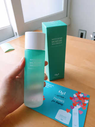 오지아이 워터 밤 모이스처 스킨 에센스 180ml — 4점을 준 리뷰어가 2019년 12월 올린 사용 사진