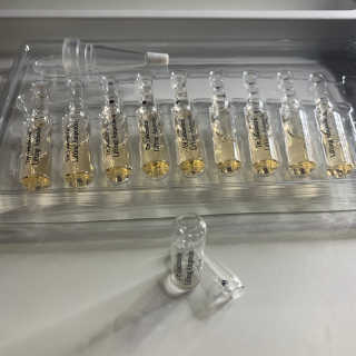 크리앙홀딩스 닥터 락슈미라 4D 리프팅 앰플 — 5점을 준 리뷰어가 2019년 7월 올린 사용 사진