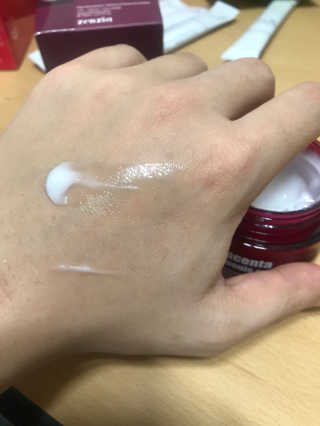 젠지아 플라센타 앰플크림 70ml — 5점을 준 리뷰어가 2019년 4월 올린 사용 사진