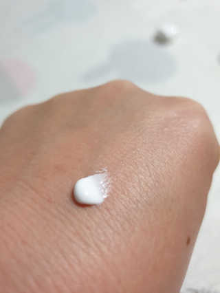 지고트 화이트닝 유브이 썬블럭 크림 70ml,1+1 — 3점을 준 리뷰어가 2019년 7월 올린 사용 사진