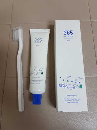 심플리스트 365치약+365칫솔 — 5점을 준 리뷰어가 2018년 4월 올린 사용 사진