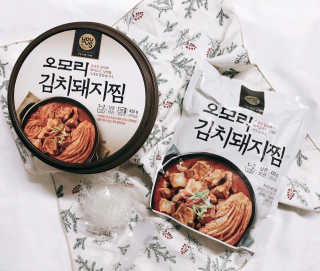GS25 YOU US  오모리김치돼지찜 — 5점을 준 리뷰어가 2018년 3월 올린 사용 사진