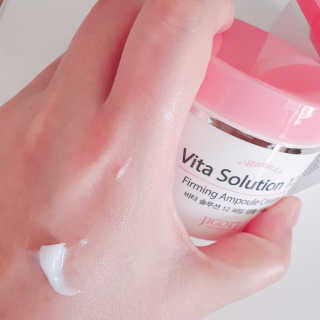 지고트 비타솔루션12 퍼밍 앰플 크림 100ml — 5점을 준 리뷰어가 2019년 6월 올린 사용 사진