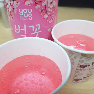 GS25 벚꽃 팝콘 + 벚꽃스파클링 + 벚꽃 청포도 에이드 — 3.5점을 준 리뷰어가 2018년 3월 올린 사용 사진
