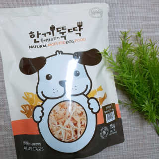 [펫토리아] 맛도 영양도 BEST 한끼뚝딱 강아지 사료 — 5점을 준 리뷰어가 2018년 12월 올린 사용 사진