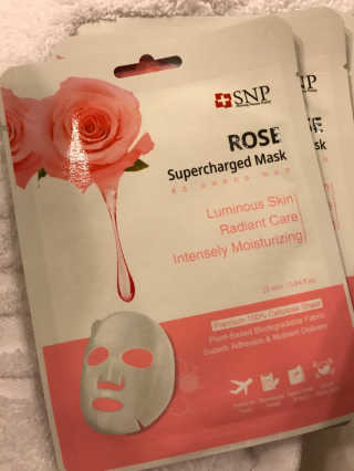 SNP Supercharged Mask_Rose Centifoli Flower — 4점을 준 리뷰어가 2019년 1월 올린 사용 사진