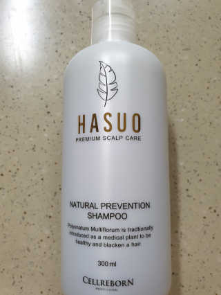 셀리본 하수오 내츄럴 프리벤션 탈모관리 샴푸 300ml — 4점을 준 리뷰어가 2019년 11월 올린 사용 사진