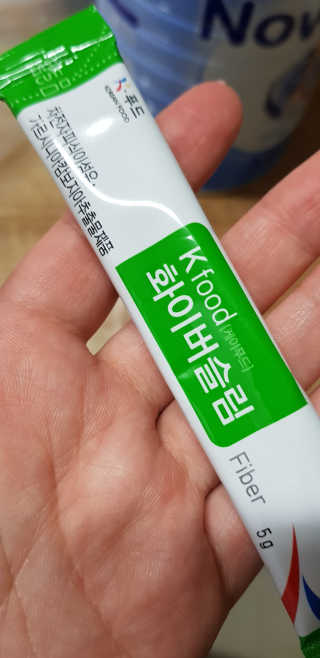 두루원 똥기사의 Kfood 화이버슬림 — 1.33점을 준 리뷰어가 2018년 11월 올린 사용 사진