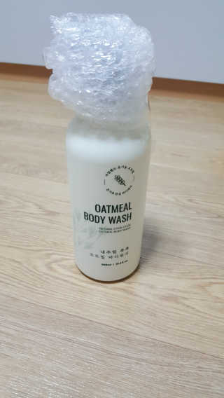 (주)에네스티 내추럴 촉촉  오트밀 바디워시 500ml — 4점을 준 리뷰어가 2020년 3월 올린 사용 사진