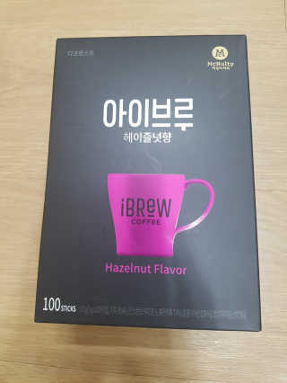 한국맥널티 아이브루 헤이즐넛향 100T — 4.5점을 준 리뷰어가 2019년 10월 올린 사용 사진