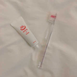 이태리숍 덴탈케어_치약 칫솔 — 4점을 준 리뷰어가 2018년 4월 올린 사용 사진