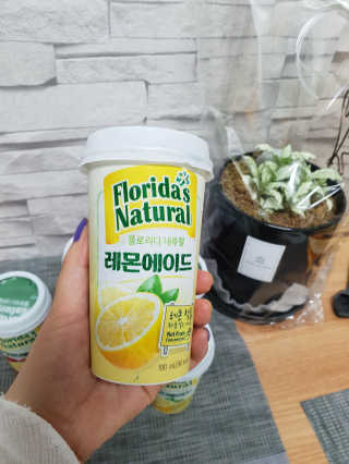 플로리다 내추럴 플로리다내추럴 레몬에이드  2종 — 5점을 준 리뷰어가 2018년 7월 올린 사용 사진