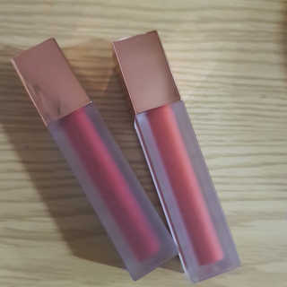 [블랙루즈] 에어 핏 벨벳 틴트5 1+1 — 5점을 준 리뷰어가 2019년 11월 올린 사용 사진
