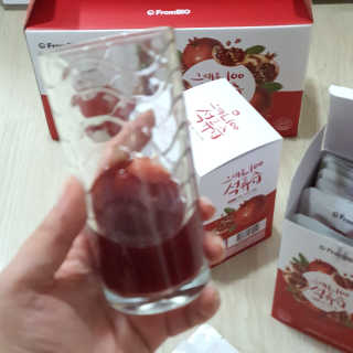 프롬바이오 오직 석류만 [그대로100 석류즙] 하루 1포로 건강하게 — 5점을 준 리뷰어가 2020년 3월 올린 사용 사진