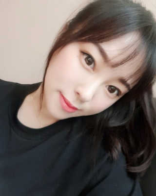 라로슈포제 유비데아 XL 톤업 라이트 크림 — 4.33점을 준 리뷰어가 2018년 3월 올린 사용 사진