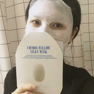 23years old 코쿤 윌로우 실키 마스크 — 5점을 준 리뷰어가 2018년 1월 올린 사용 사진
