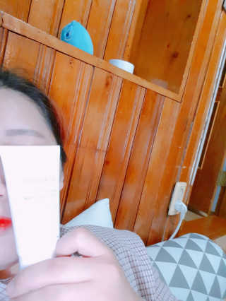 뷰티클로 mini 노니 딥 클렌징 폼 — 5점을 준 리뷰어가 2017년 9월 올린 사용 사진