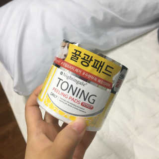 나이팅게일-토닝 필링패드 허니 — 4.33점을 준 리뷰어가 2017년 10월 올린 사용 사진