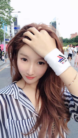 모델윤지님이 올린 리뷰 사진 1