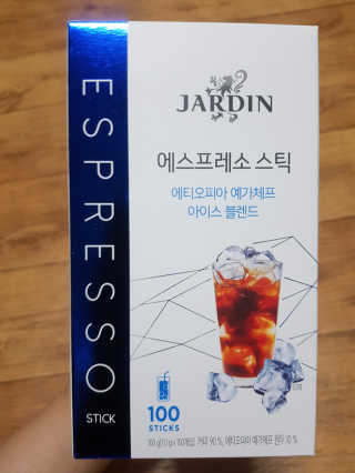 (주)쟈뎅 [쟈뎅] 에스프레소스틱 아이스블렌드 — 5점을 준 리뷰어가 2019년 5월 올린 사용 사진