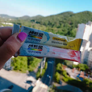 센트룸 아쿠아비타 레몬향, 딸기향 — 5점을 준 리뷰어가 2019년 6월 올린 사용 사진