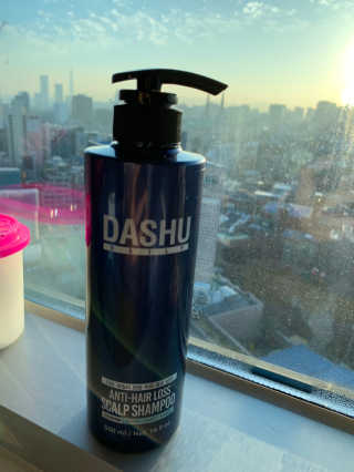 다슈코리아 다슈 데일리 한방 두피 골드 샴푸 500ml — 4.5점을 준 리뷰어가 2018년 12월 올린 사용 사진