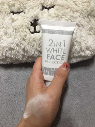 피움 스킨바리스타 2in1 화이트 페이스 퍼펙션 50ml — 4.17점을 준 리뷰어가 2018년 10월 올린 사용 사진
