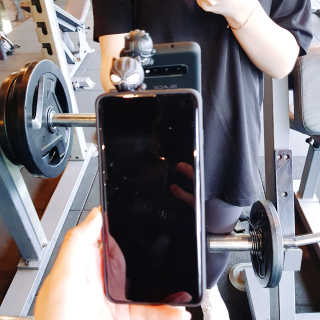 하이키키 마블 피규어 컬러젤리 케이스 — 5점을 준 리뷰어가 2019년 4월 올린 사용 사진