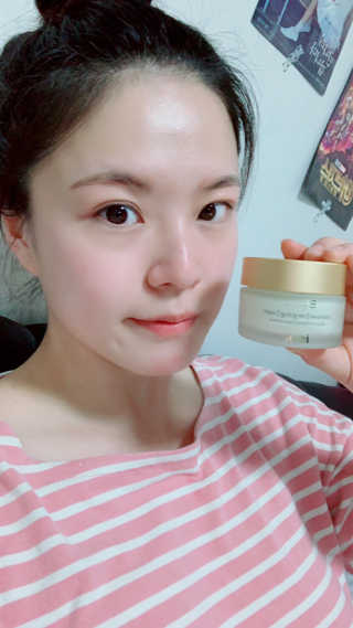 아이소이 코어탄력크림 — 5점을 준 리뷰어가 2018년 11월 올린 사용 사진