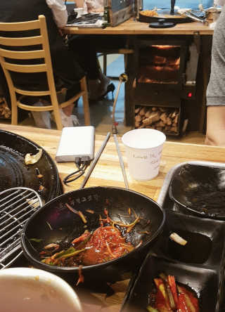 [화덕고깃간 마곡발산점] 화덕삼겹살2인분 — 5점을 준 리뷰어가 2019년 6월 올린 사용 사진