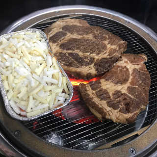 [두툼갈비] 두툼갈비 2인분 + 매콤치즈버섯 set — 5점을 준 리뷰어가 2018년 10월 올린 사용 사진