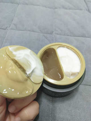 토니모리 프롬 강화 맑은 약쑥 두 겹 진정 크림 — 4.5점을 준 리뷰어가 2019년 9월 올린 사용 사진