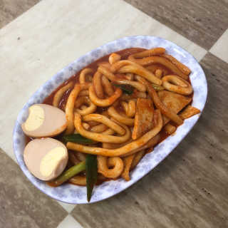 [홍코너떡볶이]옛날떡볶이 인기맛 4팩세트 — 5점을 준 리뷰어가 2019년 11월 올린 사용 사진