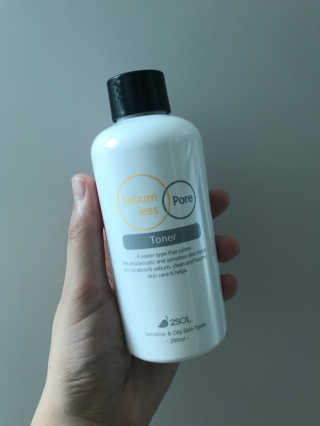 이솔화장품 이솔 세범 리스 포어 토너 200ml — 5점을 준 리뷰어가 2018년 8월 올린 사용 사진