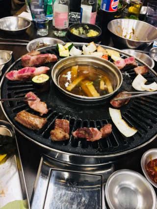 [제주연동 하몽돼지] 이베리코 목살+늑간살+음료 — 5점을 준 리뷰어가 2018년 12월 올린 사용 사진