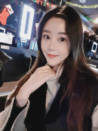 JM솔루션 물광 커버 파운데이션 럭셔리 — 4점을 준 리뷰어가 2018년 12월 올린 사용 사진