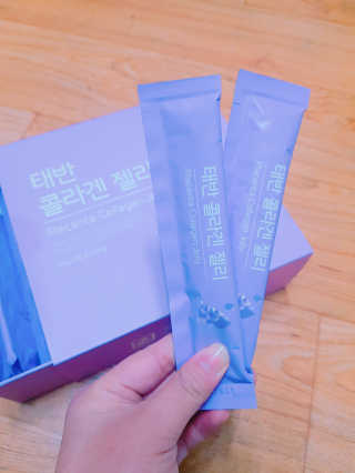 네츄럴굿띵스 태반 콜라겐 젤리 15포 — 5점을 준 리뷰어가 2018년 11월 올린 사용 사진