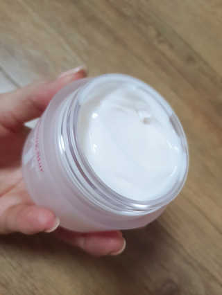 라이징스타 화이트 토마토 브이크림 — 4.67점을 준 리뷰어가 2018년 7월 올린 사용 사진