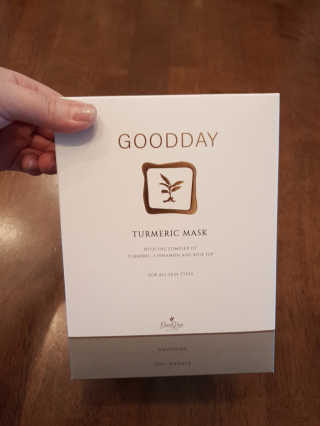 GoodDay Skincare GoodDay 강황 마스크 — 5점을 준 리뷰어가 2020년 2월 올린 사용 사진