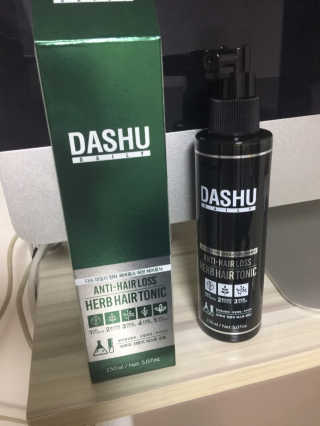 다슈코리아 다슈 데일리 안티 헤어로스 허브 헤어토닉 150ml — 5점을 준 리뷰어가 2019년 10월 올린 사용 사진