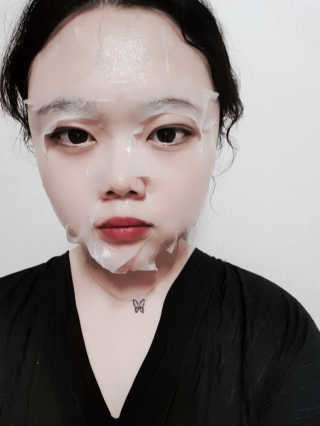 고보습에 화이트닝 아미모네 바다마스크팩 10매입 — 4점을 준 리뷰어가 2020년 1월 올린 사용 사진