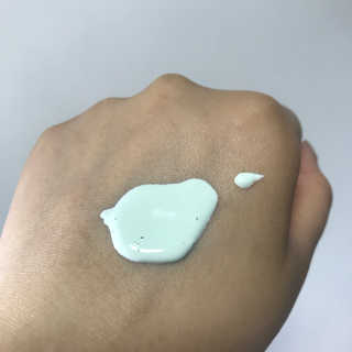 땡큐파머 비 뷰티풀 퓨어 메이크업 베이스 그린 — 2점을 준 리뷰어가 2019년 7월 올린 사용 사진