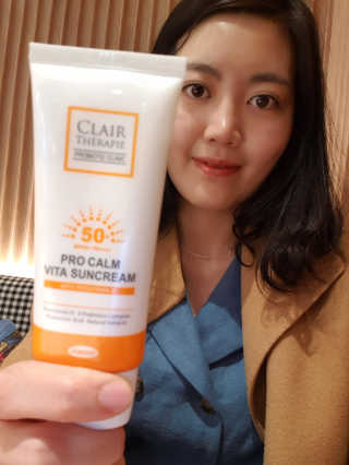 클레어테라피 프로-캄 비타 선크림 — 5점을 준 리뷰어가 2019년 4월 올린 사용 사진