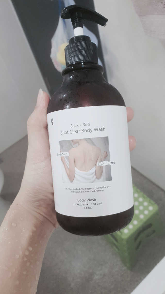 끌라끄네 백 레드 스팟 클리어 바디워시 리뷰 사진