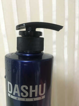 다슈코리아 다슈 데일리 한방 두피 골드 샴푸 500ml — 5점을 준 리뷰어가 2018년 5월 올린 사용 사진