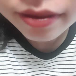 [블랙루즈] 에어 핏 벨벳 틴트4 1+1 — 5점을 준 리뷰어가 2019년 7월 올린 사용 사진