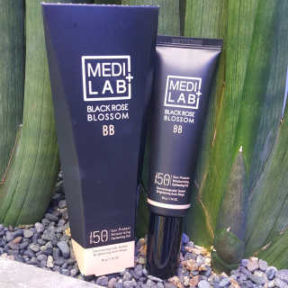 데이셀코스메틱 메디 랩 블랙로즈 블로썸 비비 50g — 5점을 준 리뷰어가 2017년 6월 올린 사용 사진